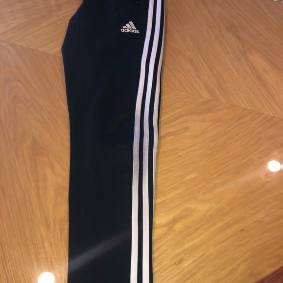Adidas jogger youth medium - Picture 3 of 3